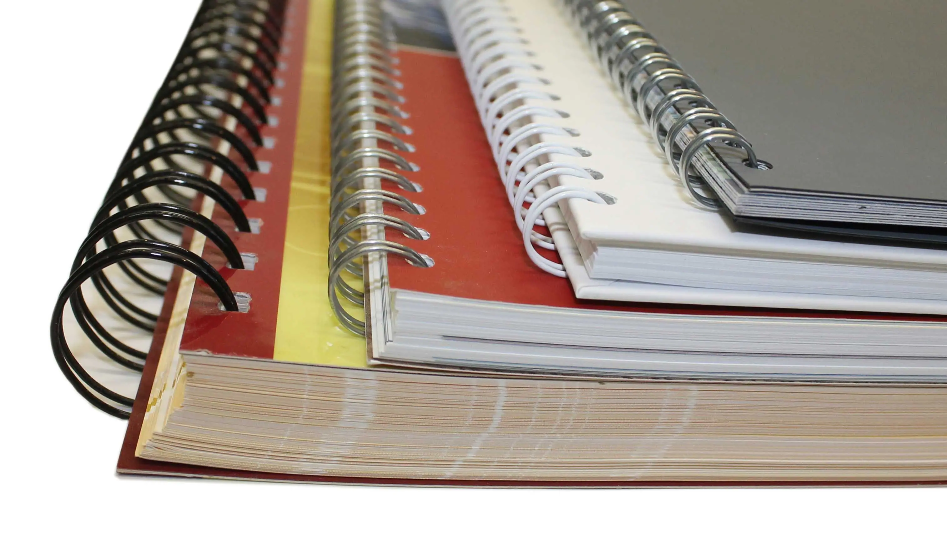 Брошюры на металлической пружине в типографии